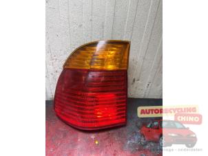 Gebruikte Achterlicht links BMW 5 serie Touring (E39) 520d 16V Prijs € 30,00 Margeregeling aangeboden door Autorecycling Chino B.V.