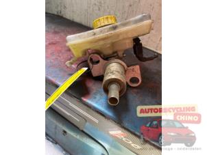 Gebruikte Hoofdremcilinder Audi A6 (C5) 2.5 TDI V6 24V Prijs € 25,00 Margeregeling aangeboden door Autorecycling Chino B.V.