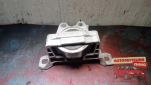 Gebruikte Motorsteun Ford Focus 2 1.6 16V Prijs € 30,00 Margeregeling aangeboden door Autorecycling Chino B.V.