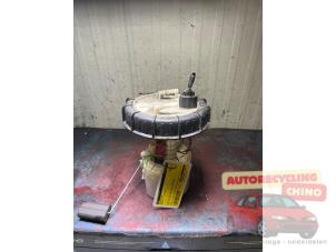 Gebruikte Benzinepomp Mazda 2 (NB/NC/ND/NE) 1.4 16V Prijs € 30,00 Margeregeling aangeboden door Autorecycling Chino B.V.