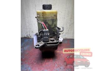 Gebruikte Servopomp Ford Focus 2 Wagon 1.8 16V Prijs € 75,00 Margeregeling aangeboden door Autorecycling Chino B.V.