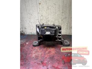 Gebruikte Motorrubber Volvo C30 (EK/MK) 1.6 D 16V Prijs € 25,00 Margeregeling aangeboden door Autorecycling Chino B.V.