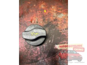 Gebruikte Oliedop Mercedes B (W245) 1.5 B-150 16V Prijs € 10,00 Margeregeling aangeboden door Autorecycling Chino B.V.