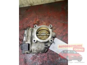 Gebruikte Gasklephuis Mercedes B (W245) 1.5 B-150 16V Prijs € 35,00 Margeregeling aangeboden door Autorecycling Chino B.V.