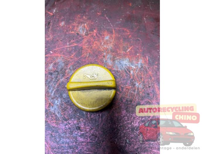Gebruikte Oliedop Opel Agila (A) 1.0 12V Prijs € 10,00 Margeregeling aangeboden door Autorecycling Chino B.V.