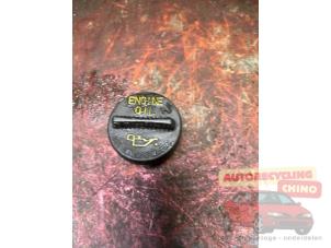 Gebruikte Oliedop Suzuki Wagon-R+ (RB) 1.3 16V Prijs € 10,00 Margeregeling aangeboden door Autorecycling Chino B.V.