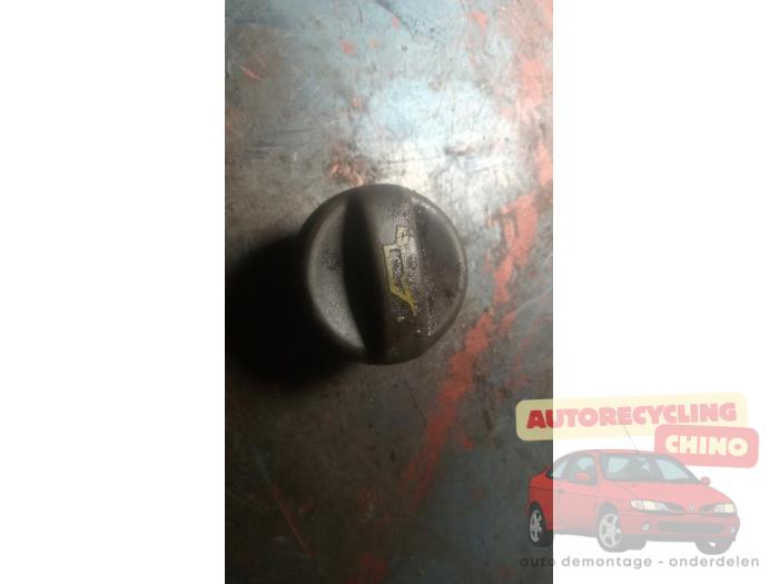 Gebruikte Oliedop Citroen Nemo (AA) 1.4 HDi 70 Prijs € 15,00 Margeregeling aangeboden door Autorecycling Chino B.V.