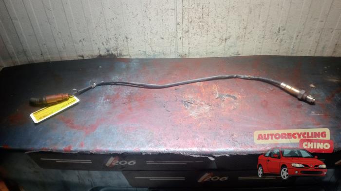 Lambda Sonde van een Audi A4 Avant (B6) 2.0 20V 2002