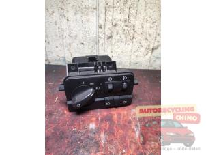 Gebruikte Licht Schakelaar BMW 3 serie (E46/4) 316i Prijs € 35,00 Margeregeling aangeboden door Autorecycling Chino B.V.
