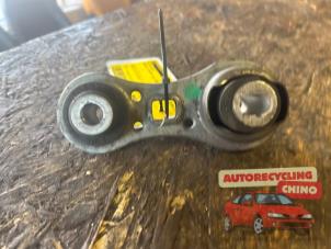 Gebruikte Motorrubber Renault Megane II CC (EM) 1.9 dCi 110 FAP Prijs € 15,00 Margeregeling aangeboden door Autorecycling Chino B.V.