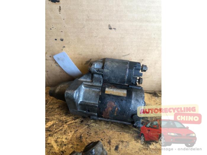 Gebruikte Startmotor Daihatsu Sirion/Storia (M1) 1.0 12V DVVT Prijs € 35,00 Margeregeling aangeboden door Autorecycling Chino B.V.