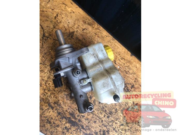 Gebruikte Hoofdremcilinder Audi A1 (8X1/8XK) 1.4 TFSI 16V 125 Prijs € 30,00 Margeregeling aangeboden door Autorecycling Chino B.V.