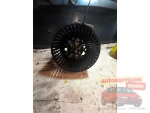 Gebruikte Kachel Ventilatiemotor Saab 9-3 II Sport Sedan (YS3F) 1.8i 16V Prijs € 35,00 Margeregeling aangeboden door Autorecycling Chino B.V.