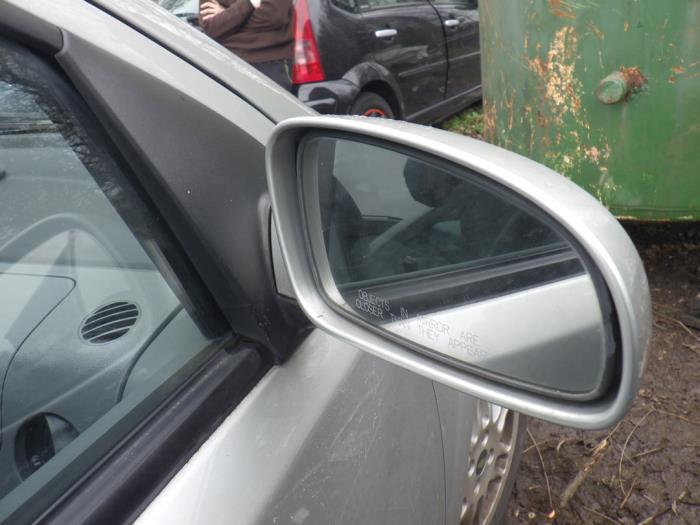 Buitenspiegel rechts van een Chevrolet Kalos (SF48) 1.4 16V 2005