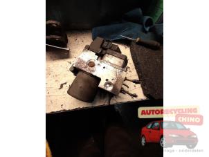 Gebruikte ABS Pomp Opel Astra G Caravan (F35) 1.8 16V Prijs € 75,00 Margeregeling aangeboden door Autorecycling Chino B.V.