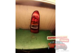Gebruikte Achterlicht rechts Opel Astra G Caravan (F35) 1.8 16V Prijs € 35,00 Margeregeling aangeboden door Autorecycling Chino B.V.