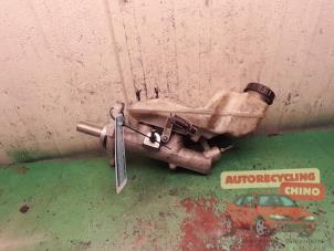 Gebruikte Hoofdremcilinder Toyota Corolla Wagon (E12) 2.0 D-4D 16V 115 Prijs € 35,00 Margeregeling aangeboden door Autorecycling Chino B.V.