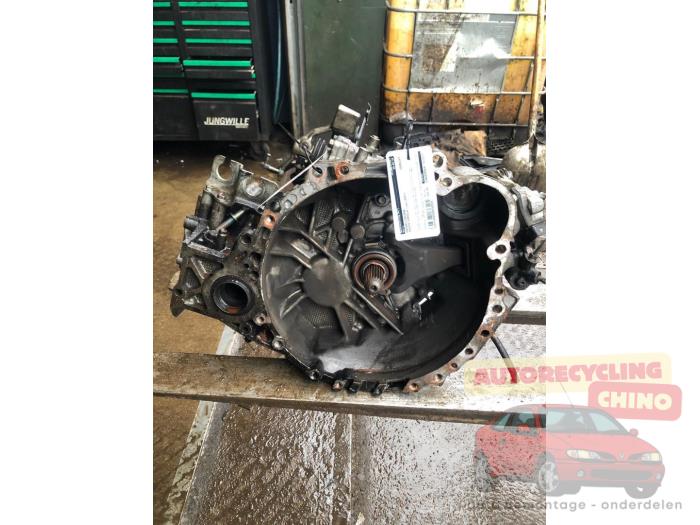 Gebruikte Versnellingsbak Toyota Corolla Wagon (E12) 2.0 D-4D 16V 115 Prijs € 150,00 Margeregeling aangeboden door Autorecycling Chino B.V.