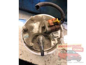Gebruikte Benzinepomp Fiat Stilo (192A/B) 2.4 20V Abarth 3-Drs. Prijs € 40,00 Margeregeling aangeboden door Autorecycling Chino B.V.