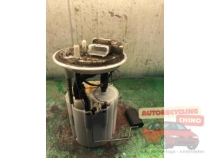 Gebruikte Benzinepomp Fiat Grande Punto (199) 1.4 T-Jet 16V Prijs € 50,00 Margeregeling aangeboden door Autorecycling Chino B.V.