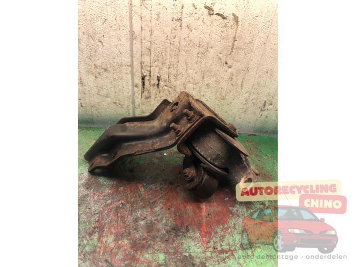 Gebruikte Motorrubber Suzuki Liana (ERC/ERD/RH4) 1.6 MPi 16V Prijs € 25,00 Margeregeling aangeboden door Autorecycling Chino B.V.
