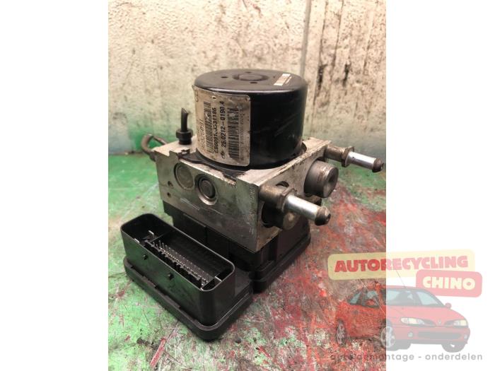 Gebruikte ABS Pomp Chevrolet Captiva (C100) 2.0 CDTI 16V 150 4x4 Prijs € 200,00 Margeregeling aangeboden door Autorecycling Chino B.V.