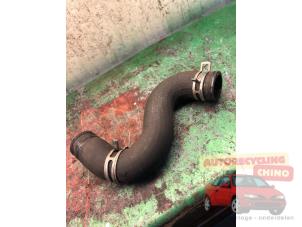 Gebruikte Koelwaterslang Peugeot 206 (2A/C/H/J/S) 1.4 XR,XS,XT,Gentry Prijs € 15,00 Margeregeling aangeboden door Autorecycling Chino B.V.