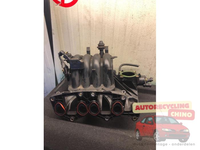 Gebruikte Inlaatspruitstuk Fiat Grande Punto (199) 1.4 Prijs € 70,00 Margeregeling aangeboden door Autorecycling Chino B.V.