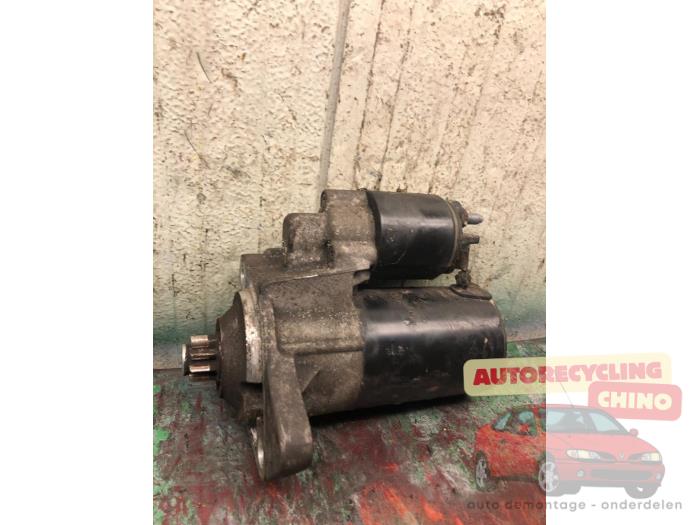 Gebruikte Startmotor Volkswagen Golf IV (1J1) 1.6 16V Prijs € 35,00 Margeregeling aangeboden door Autorecycling Chino B.V.