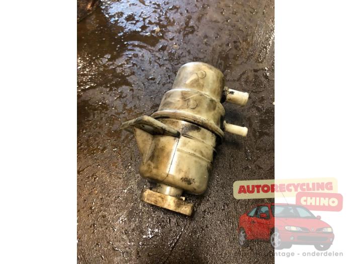 Gebruikte Servo Oliereservoir Mitsubishi Eclipse Spyder (D5) 2.4 RS 16V Prijs € 25,00 Margeregeling aangeboden door Autorecycling Chino B.V.