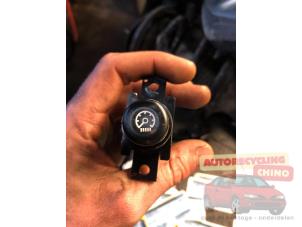 Gebruikte Cruise Control Bediening Mitsubishi Eclipse Spyder (D5) 2.4 RS 16V Prijs € 25,00 Margeregeling aangeboden door Autorecycling Chino B.V.