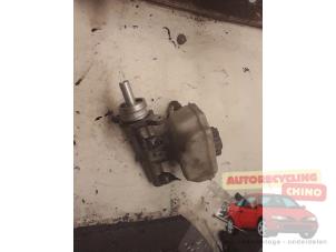 Gebruikte Hoofdremcilinder Volkswagen Golf V (1K1) 2.0 TDI 16V Prijs € 40,00 Margeregeling aangeboden door Autorecycling Chino B.V.