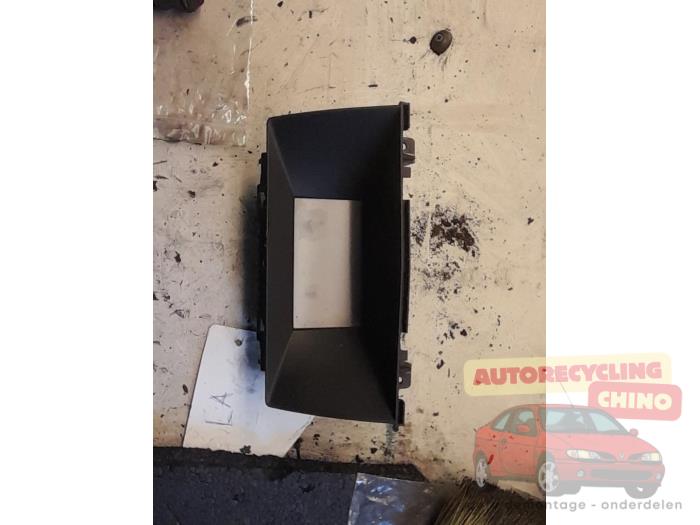 Gebruikte Display Interieur Opel Astra H GTC (L08) 1.7 CDTi 16V Prijs € 30,00 Margeregeling aangeboden door Autorecycling Chino B.V.