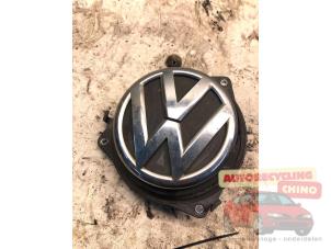 Gebruikte Handgreep Achterklep Volkswagen Polo V (6R) 1.2 TDI 12V BlueMotion Prijs € 35,00 Margeregeling aangeboden door Autorecycling Chino B.V.