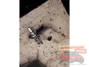 Gebruikte Hoofdremcilinder Fiat Grande Punto (199) 1.4 Prijs € 25,00 Margeregeling aangeboden door Autorecycling Chino B.V.