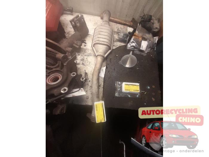 Gebruikte Katalysator Citroen Saxo 1.4i SX,VSX Prijs € 75,00 Margeregeling aangeboden door Autorecycling Chino B.V.