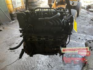 Gebruikte Motor Renault Clio II (BB/CB) 1.2 16V Prijs € 350,00 Margeregeling aangeboden door Autorecycling Chino B.V.