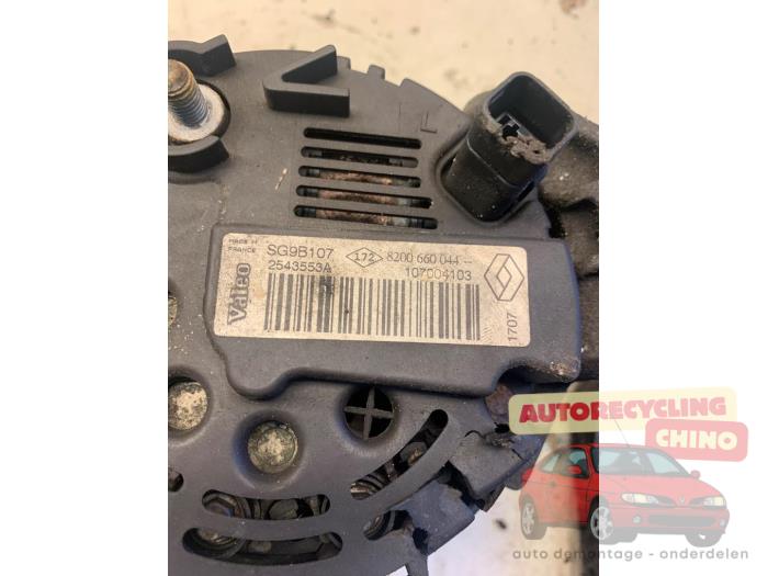 Gebruikte Dynamo Renault Clio II (BB/CB) 1.2 16V Prijs € 35,00 Margeregeling aangeboden door Autorecycling Chino B.V.