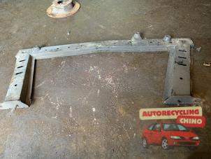 Gebruikte Subframe Renault Kangoo Express (FW) 1.5 dCi 105 FAP Prijs € 75,00 Margeregeling aangeboden door Autorecycling Chino B.V.