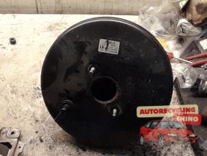 Gebruikte Rembekrachtiger Nissan Qashqai (J10) 1.6 16V Prijs € 120,00 Margeregeling aangeboden door Autorecycling Chino B.V.