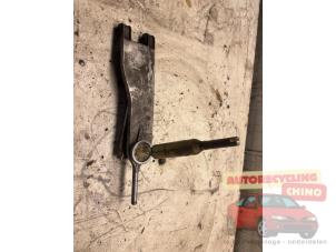 Gebruikte Schakelmechaniek BMW 1 serie (E87/87N) 116i 1.6 16V Prijs € 30,00 Margeregeling aangeboden door Autorecycling Chino B.V.