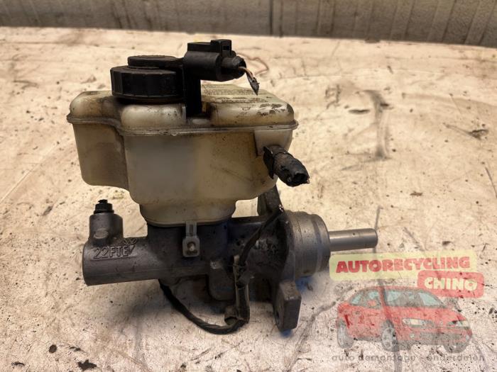 Gebruikte Hoofdremcilinder Volkswagen Jetta III (1K2) 1.6 Prijs € 25,00 Margeregeling aangeboden door Autorecycling Chino B.V.