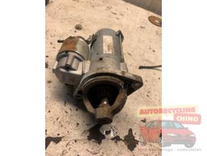 Startmotor van een Mercedes-Benz B (W245) 2.0 B-200 16V Turbo 2005