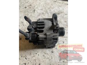 Gebruikte Dynamo Mercedes B (W245) 2.0 B-200 16V Turbo Prijs € 100,00 Margeregeling aangeboden door Autorecycling Chino B.V.