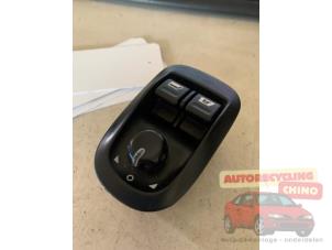 Gebruikte Ruit schakelaar elektrisch Peugeot 206 SW (2E/K) 1.4 HDi Prijs € 20,00 Margeregeling aangeboden door Autorecycling Chino B.V.
