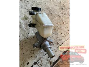 Gebruikte Hoofdremcilinder Toyota Yaris II (P9) 1.3 16V VVT-i Prijs € 35,00 Margeregeling aangeboden door Autorecycling Chino B.V.