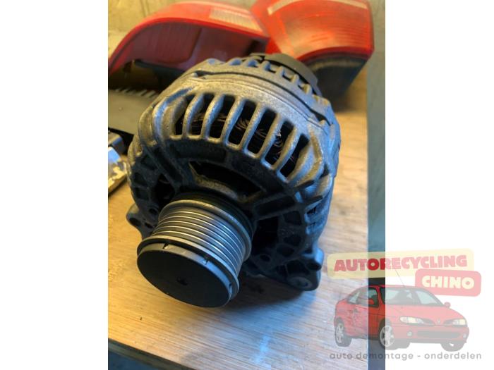 Gebruikte Dynamo Volkswagen Golf IV Variant (1J5) 1.9 TDI 100 Prijs € 40,00 Margeregeling aangeboden door Autorecycling Chino B.V.