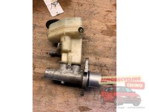 Gebruikte Hoofdremcilinder Opel Vectra C GTS 1.8 16V Prijs € 25,00 Margeregeling aangeboden door Autorecycling Chino B.V.