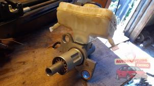 Gebruikte Hoofdremcilinder Audi Q5 (8RB) 2.0 TFSI 16V Quattro Prijs € 35,00 Margeregeling aangeboden door Autorecycling Chino B.V.