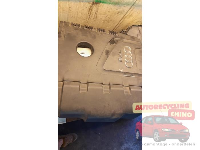 Gebruikte Afdekplaat motor Audi Q5 (8RB) 2.0 TFSI 16V Quattro Prijs € 50,00 Margeregeling aangeboden door Autorecycling Chino B.V.